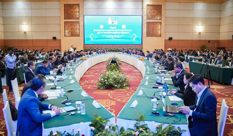Cambodia targets SME, investment bottlenecks